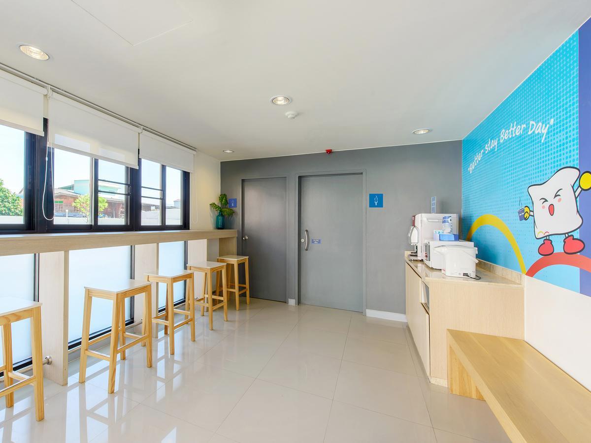 Hop Inn Lampang City Center Eksteriør billede